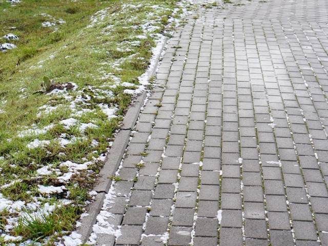 driveway-cleaning-services-14-kireth-ai