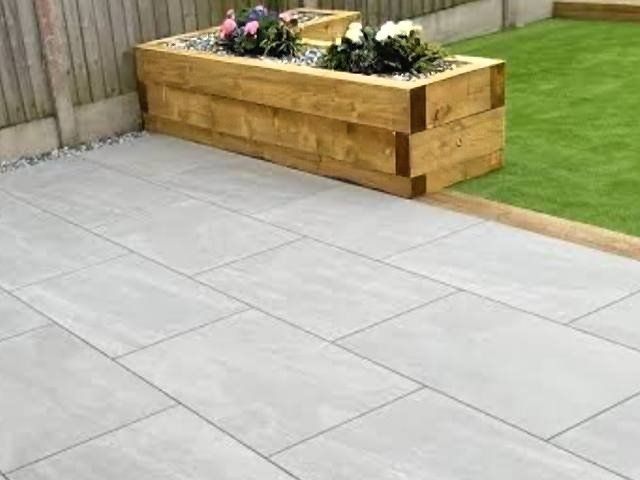 porcelain-patio-installers-7-kireth-ai