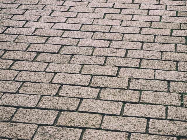 driveway-cleaning-services-11-kireth-ai