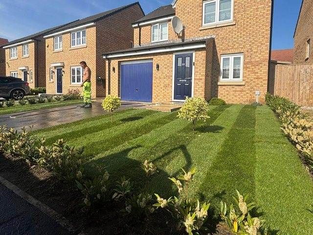 turfing-installers-4-kireth-ai
