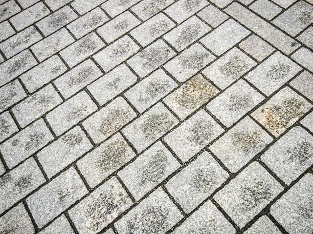 driveway-cleaning-services-8-kireth-ai