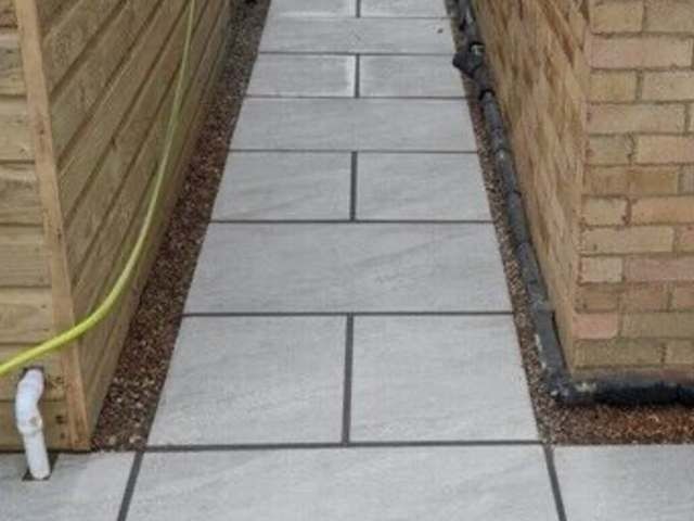 porcelain-patio-installers-18-kireth-ai