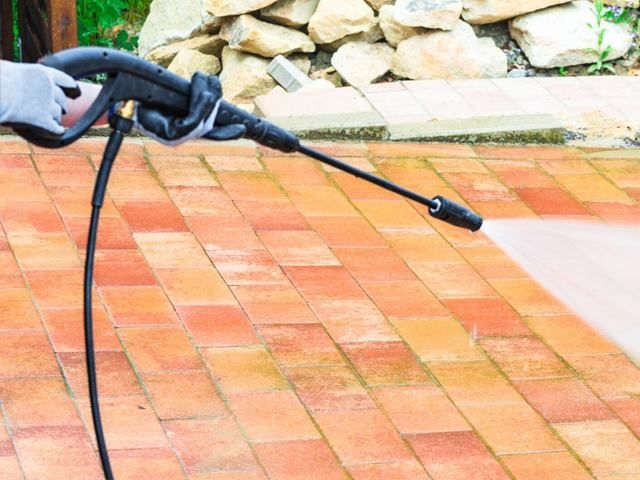pressure-washing-services-9-kireth-ai